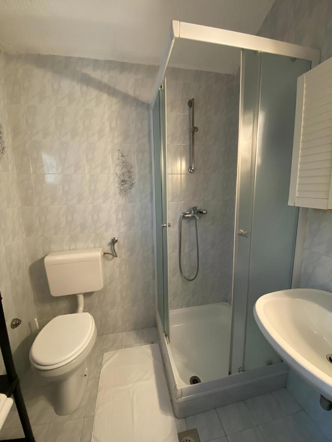 Apartmani Ana Borovac Funtana Exterior photo
