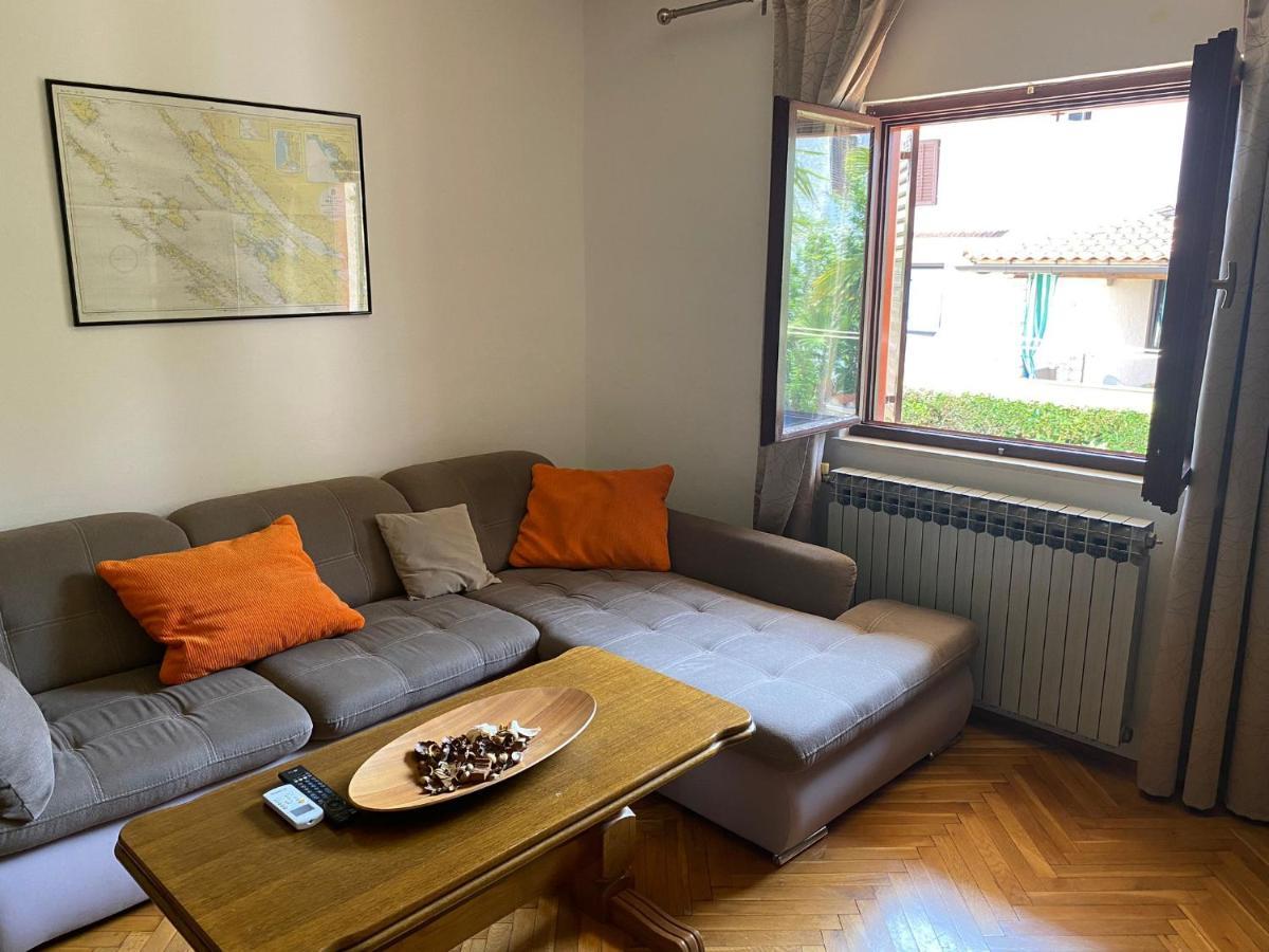 Apartmani Ana Borovac Funtana Exterior photo